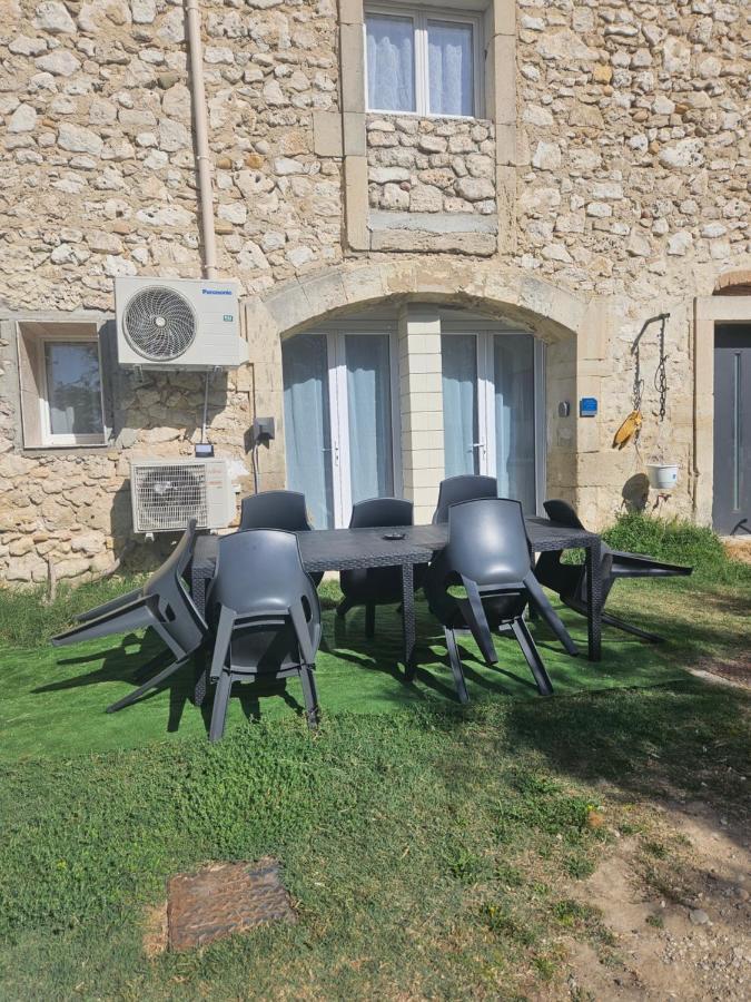 Gite Des Oliviers La Garde-Adhémar Exteriér fotografie